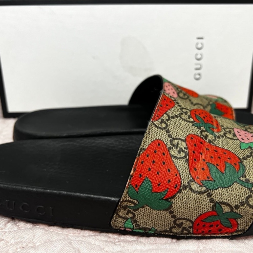 Gucci slides used three times
